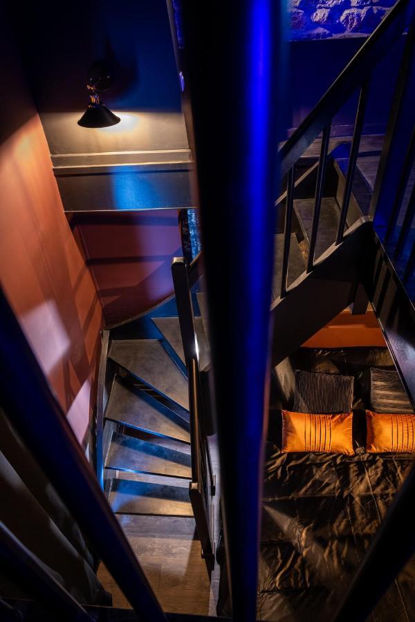 Cherie Cherry - Romantic And Bdsm House Briey Exterior foto